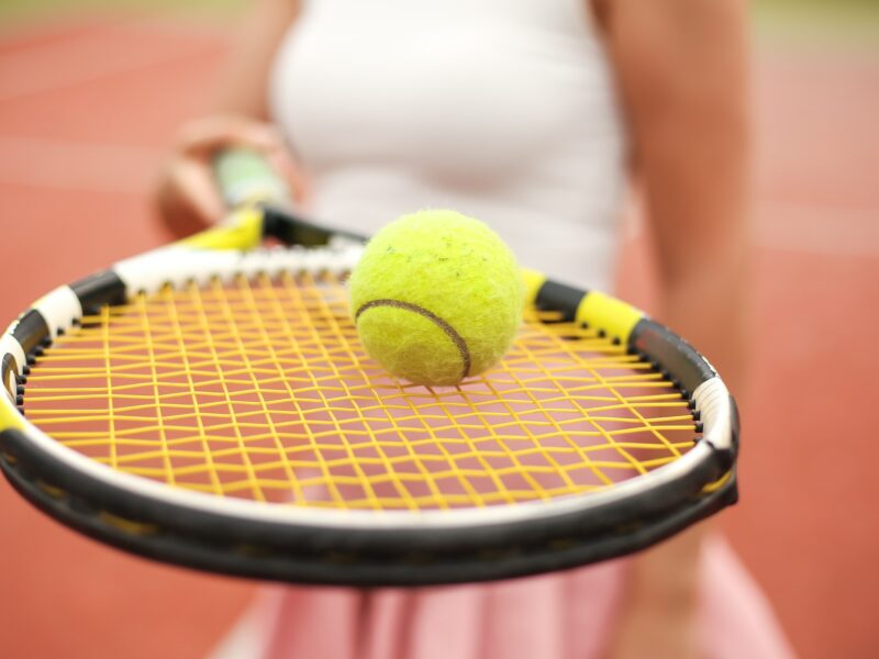 Aktiv i sport? Sådan bliver du bedre til tennis